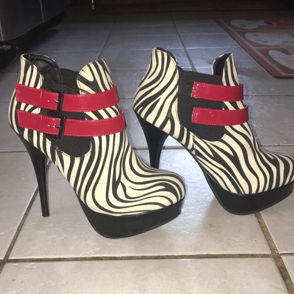 STILETTO BOOTIES - Picture 5 of 10